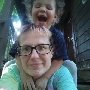 Meet your Posher, Lynzi